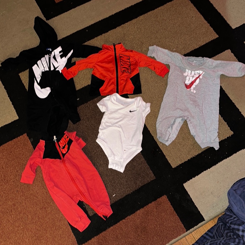 Infant Nike 0-6m